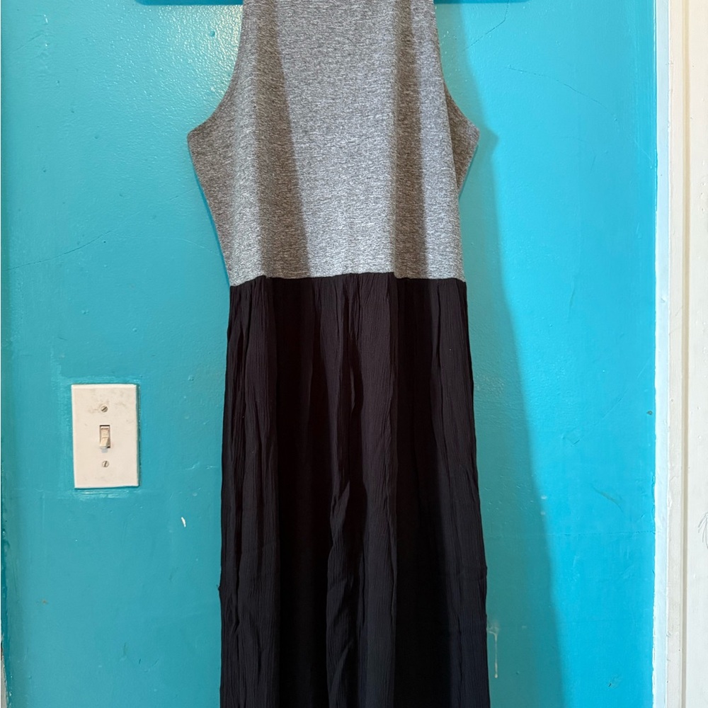 Loft Stylish Gray and Black Sleeveless Dress
